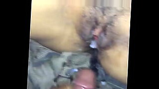 nangi-loni-kapde-utarne-hue-video-ki-chut-bilkul-chikni-ho