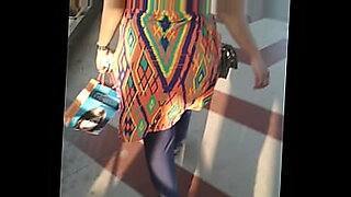 going-around-with-his-wife-to-fuck-his-wife-with-a-foreigner
