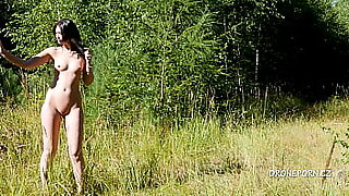 teen piss in nature