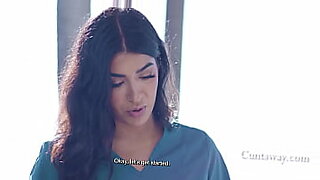 aku-memesan-kamar-hotel-bar-girl-sxe-yang-dia-inginkan-untuk-video-call-dengan-pacar-waktu-sxe-denganku