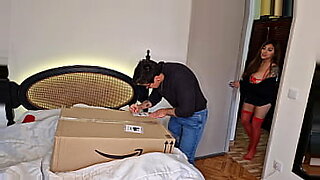 ميرا-النوري-سكس-نيك