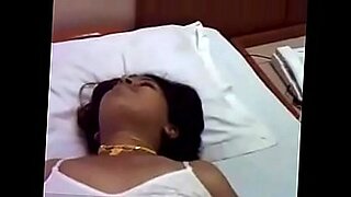 mallu aunty boob pressing and bra removing masala videos vidsin saree