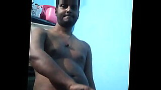 indian aunty fucked by young boy when husband went outside