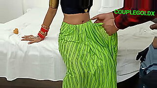hot-xxxx-indian-with-चाची-कि-चुदाई-पुलिस-थान