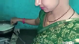 मौसी-और-बेटे-की-चुदायी-xxnxx-com-16