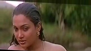 loira-rabuda-dando-a-buceta