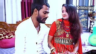hot-girl-fingering-when-alone-at-in-hostel-room