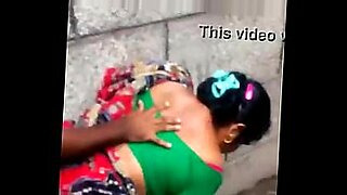 marathi aunty boobs press