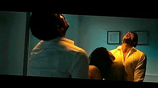 မြန်မာ-ခရမ်းသီး-xnxx