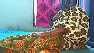 indian-college-girl-introduce-her-self-first-time-and-fingers-her-pussy