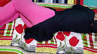 sharing-bed-with-milf-stepmom-with-sharing-a-bed-with-my-hot-stepmom-big-ass-milf-full-trailer