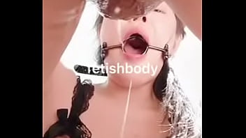porn tied japanese pussy licked till she squirts by lesbians