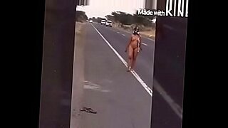 showing-abig-opened-pushy-while-walking-on-the-pafk