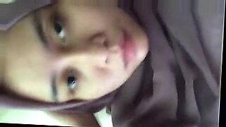 mendesah-nikmat-tante-indonesia