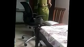 aunty-clining-romantic-sex