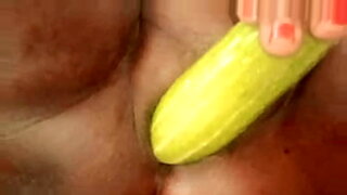 keito-mastarbating-using-vibrating-tubes