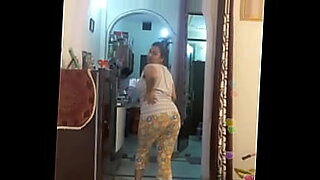 tamil-girl-changing-dress