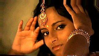 indian-aunty-ge-ka-pain