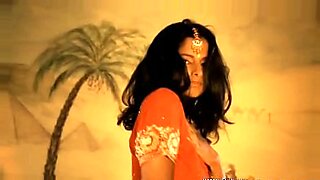 فیلم-سگس-خونی-پرده-دار