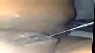 حرامي-ينيك-صاحبة-المنزل-الشقراء-ويلحس
