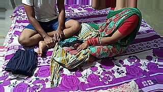 सोते-हुए-महिला-को-फेला-एक-ब