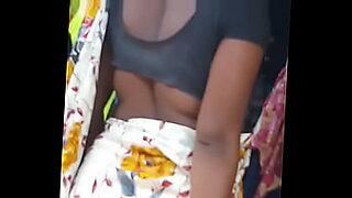 jiji-play-viral-video-scandal-iseu-fingers