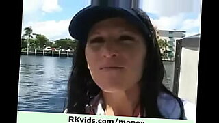 stepson-removes-stepmom-pants