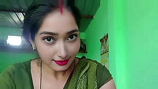 people-spots-red-hand