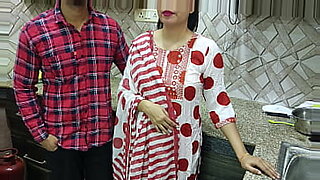 pecker-rams-tight-nana-of-a-insatiable-diva-justine
