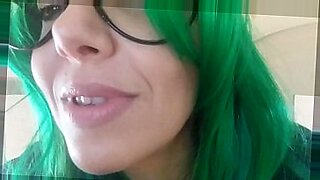 nerd-gezwungen-zu-ficken