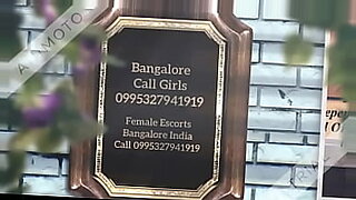 indian-bf-gf-outdoor