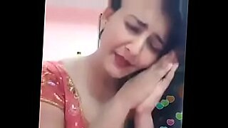 watch at jemtube really hot pakistani teen making selfie video for bf