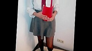 mom-and-son-live-a-alone-son-fuck-everda-his-mom