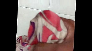 yr village old aunty saree blouse boob sex videos