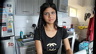 heises-heises-sexy-madchen-video-riley-reid-kenna-james-sexy-lesbomadchen-lecken-und-kussen-ihre-heisen-korper-video-26