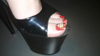 sexy feet in heels