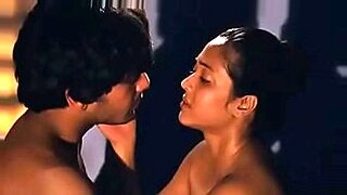 aunty with her son friendxxx movie in hindi dubbed porn tube