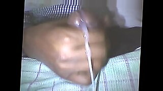 guy-pissing-inside-her