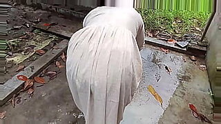 सोती-जवान-बहन-देख-मुँमे-पा