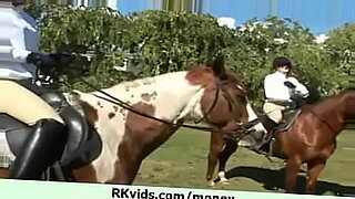 اٹ-سال-کی-لڑکی-زبردستی-سیکسی-ویڈیو