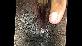 fingering-solo-nepal-pron-clear-voice