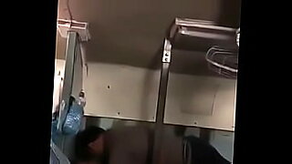 vibrator-pee-desperate