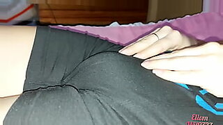 desi-bhabhi-shows-her-big-boobs