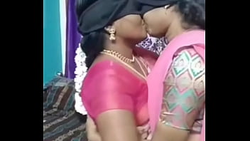 tamil hairy pussy aunty fucks