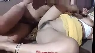 dancing-chicken-little-sister-stockings-if-i-move-chicken-booty