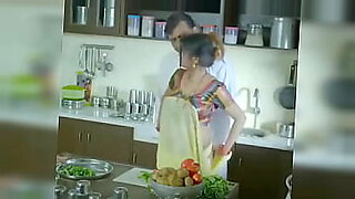brother-accidently-hires-sister-to-hotel