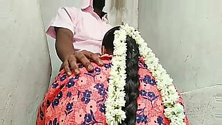 kisi-ki-ladki-ki-18-sal-ki-ladki-ki-chut-mein-ghode-ka-land-chillate-hue