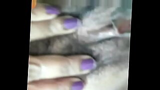 fingering-close-up