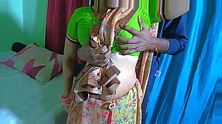 video-wanita-bugil-hamil-muda