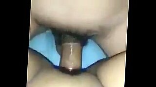 18 yo schoolgirl at home alone with rotor